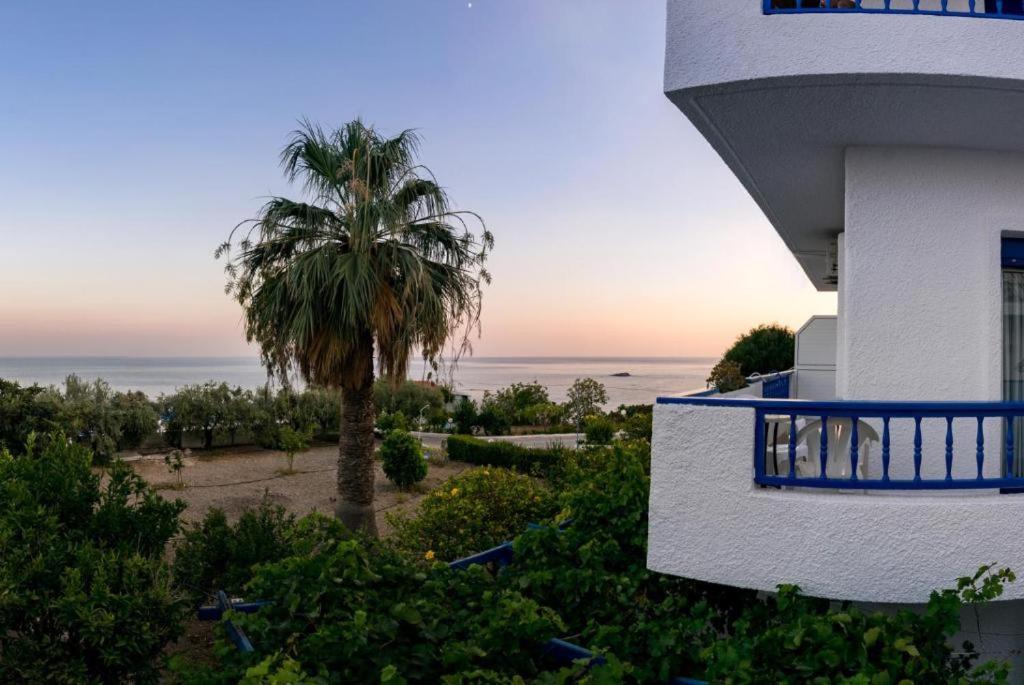 Creta Sky Apartment Achlia Exterior photo