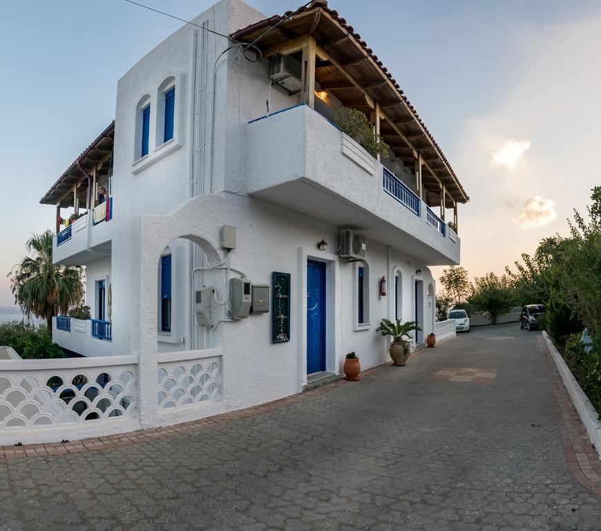 Creta Sky Apartment Achlia Exterior photo